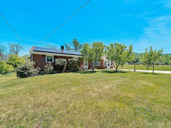 2nd image of 4758 Bandy Rd