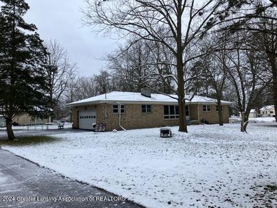 6439 Bishop Rd, Lansing, MI, 48911