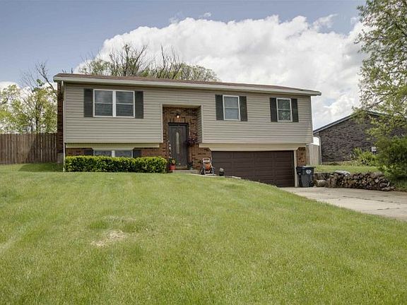 2nd image of 12 Willowood Ln