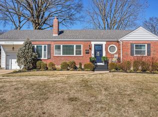 521 Cannonbury Dr, Saint Louis, MO 63119