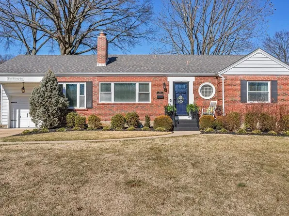 521 Cannonbury Dr, Saint Louis, MO 63119