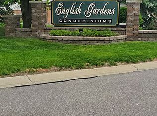 534 Olde English Cir, Howell, MI 48855