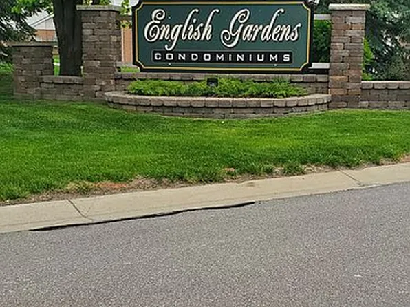 534 Olde English Cir, Howell, MI 48855