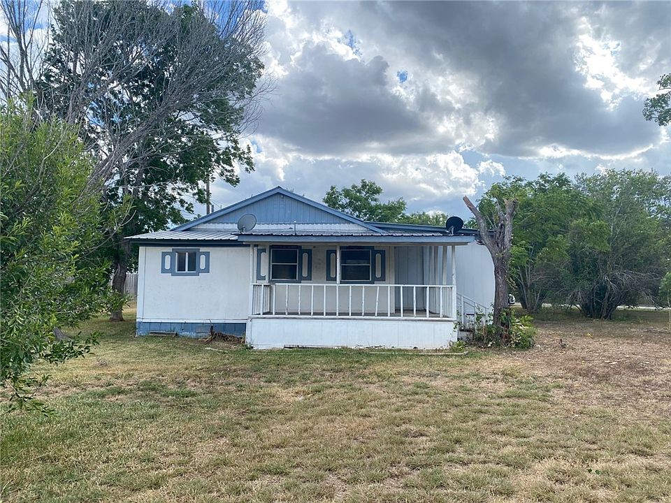 212 Pecos St, West, TX 78022 MLS 424314 Zillow
