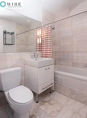 Rented by WIRE International Realty | media 10