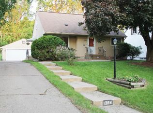 1394 Clarence St, Saint Paul, MN 55106