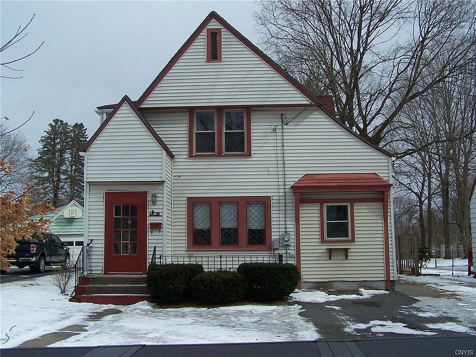 1st image of 42 Cedar St