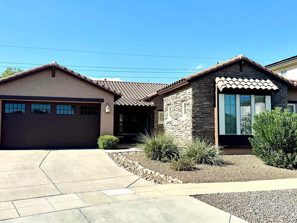15264 W Georgia Dr