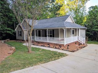 914 Ragin Ln, Rock Hill, SC 29732