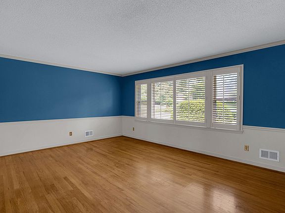 4th image of 29 Beacon Hill Rd