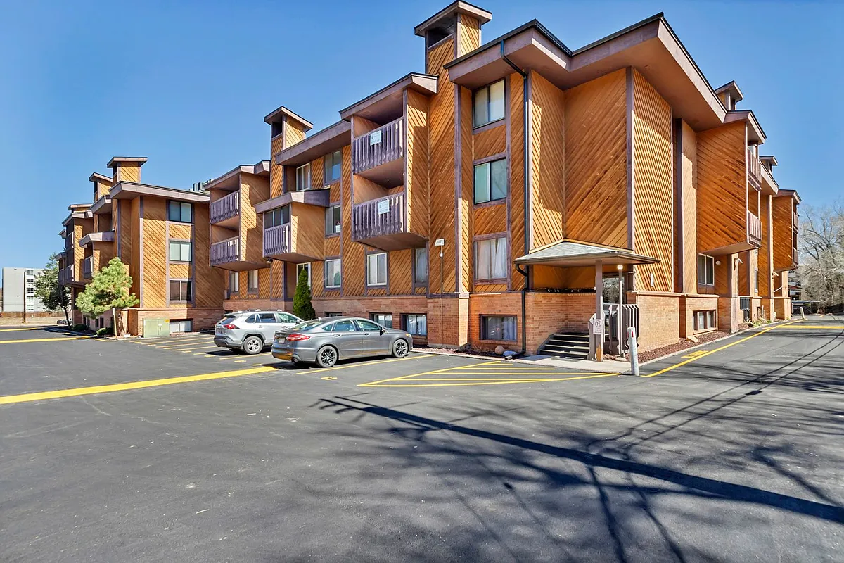 Photo 2 of 27 - 935 Saturn Dr #107 - Colorado Springs, CO Building Photo - 935 Saturn Dr #107