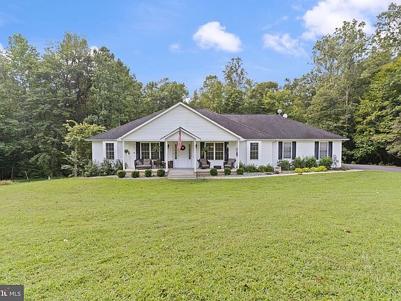 2nd image of 14420 Scalloway Pl