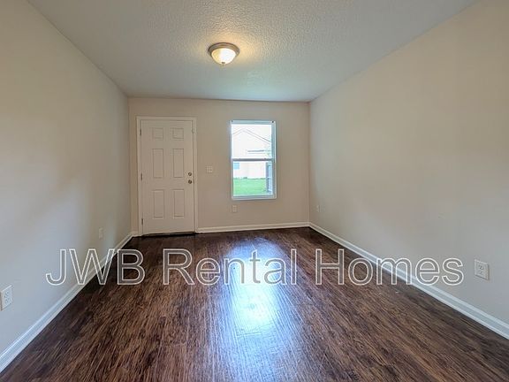4th image of 1228 Lake Shore Blvd