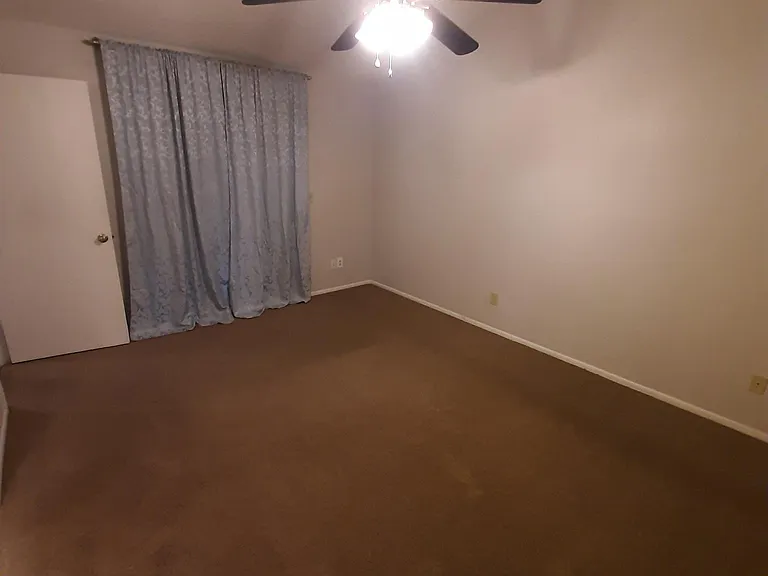 1811 Tarah Trace Dr — Photo 15