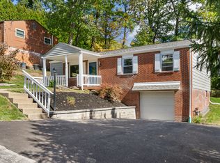 323 Victoria Dr #1, Monroeville, PA 15146