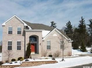 491 Preserve Ln, Macedonia, OH 44056