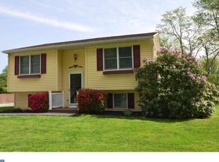 8553 Hickory Hill Rd, Oxford, PA 19363
