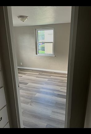 5th image of 857 McClain Rd #4
