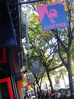 Rented by R New York | media 23