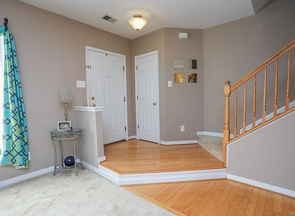 4th image of 9401 Grassmount Ln