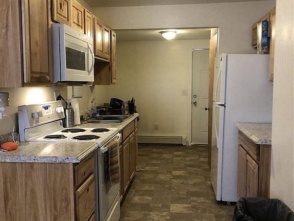 2nd image of 1127 6th Ave