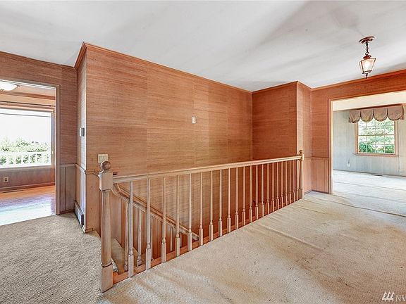 5th image of 18241 13th Ave NW