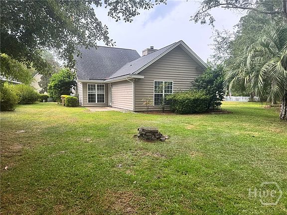 4th image of 75 Oak Ridge Cir