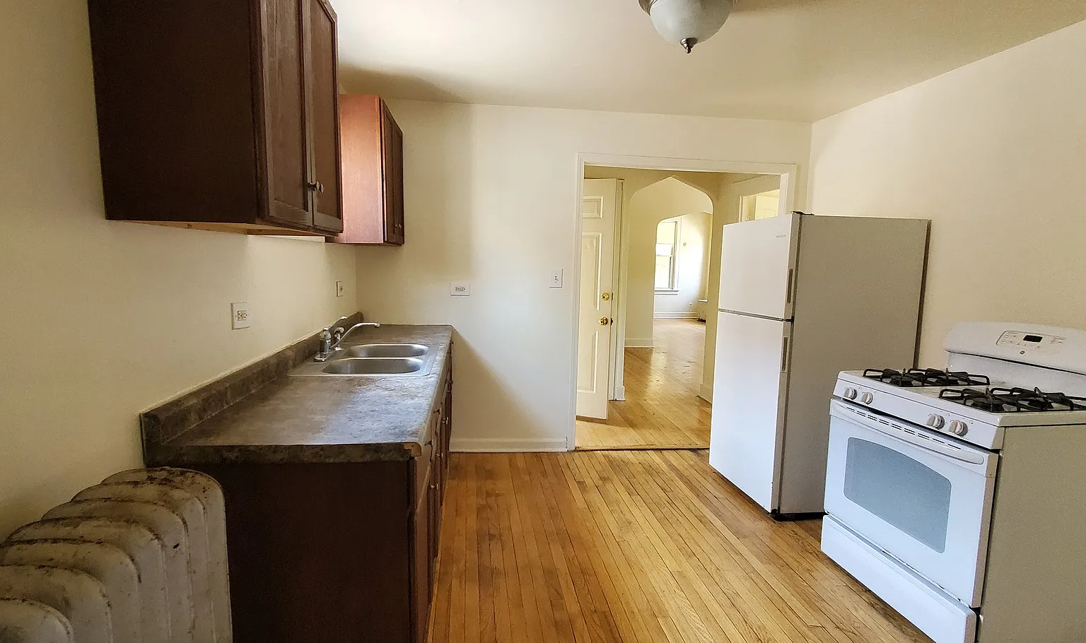 4 bed, 1200 sqft, $1,700 — Photo 4
