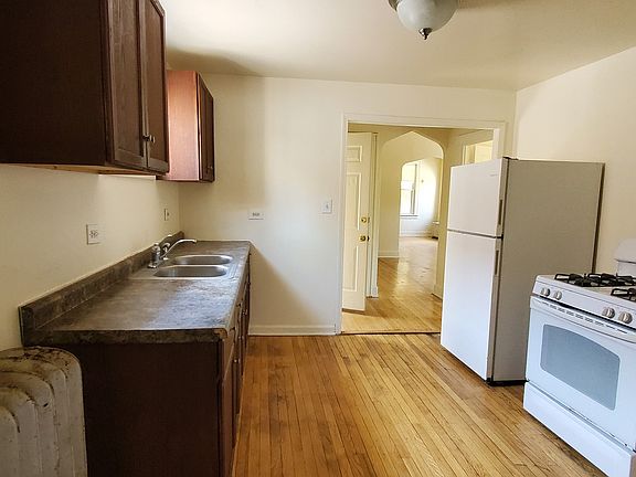 4th image of 1631 Buena Vista Ave APT 2