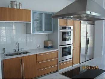 2nd image of 6103 Aqua Ave #Penthouse 3