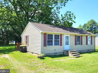 210 W High St, Felton, DE 19943