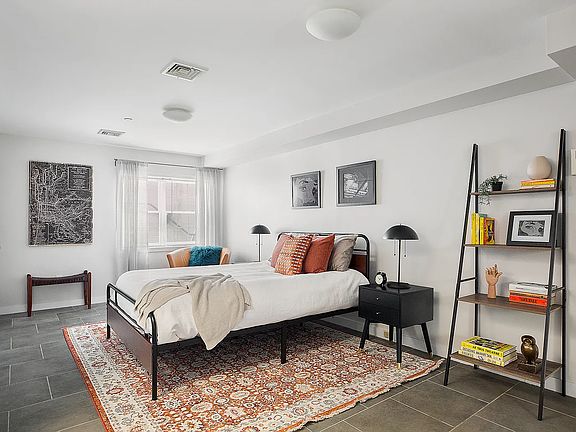 4th image of 274 21st St APT 1A
