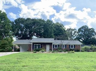 308 Southwood Dr, Kernersville, NC 27284