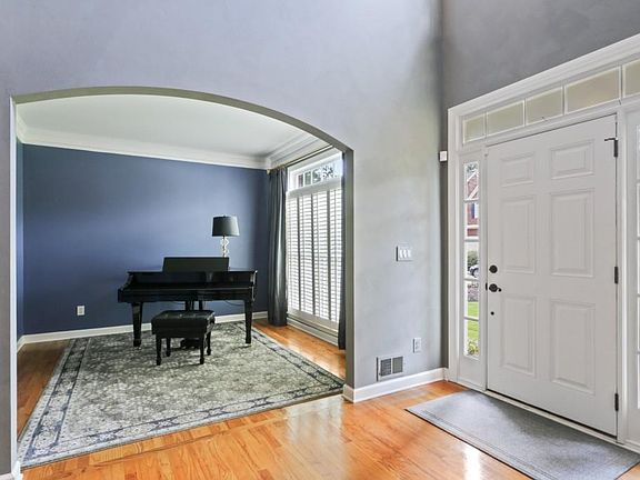 5th image of 3392 Fieldwood Dr SE