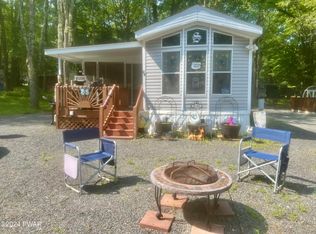 124 Black Cherry Dr, Milford, PA 18337