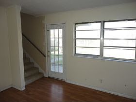 3rd image of 7400 W Vickery Blvd