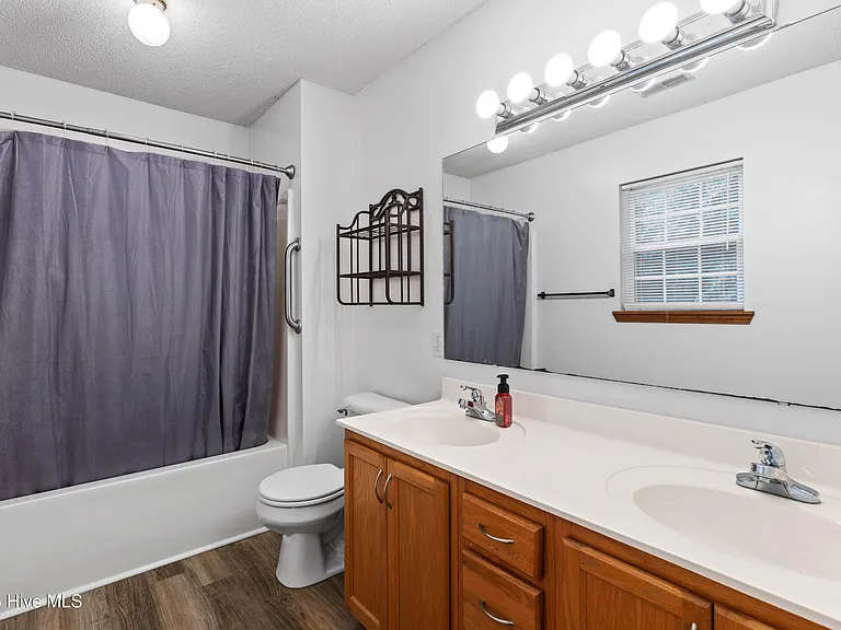 103 Nicole Ct — Photo 13