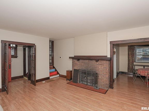 5th image of 2225 Western Ave