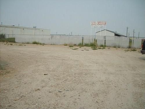 4th image of 3815 Cleveland Blvd