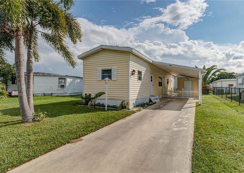 1st image of 860 Cashew Cir