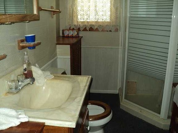 4th image of 5019 Burlingame Dr