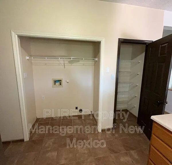 429 Tome Hill Ave SE — Photo 9