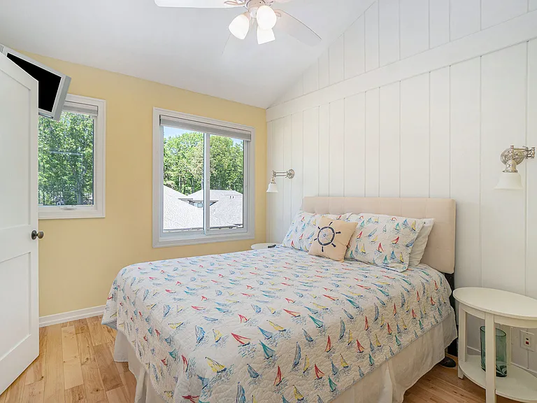 2049 Lake St #2 — Photo 11