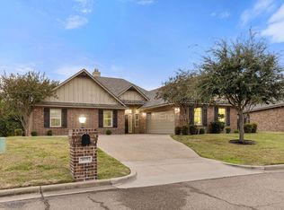 19 N Shore Cir, Waco, TX 76708