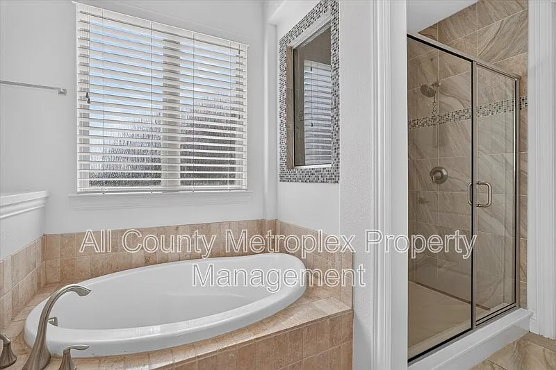 4 bed, 3.0 bath, 3080 sqft, $3,790 — Photo 4