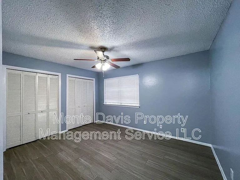 8907 Parkfield Dr #204 — Photo 21