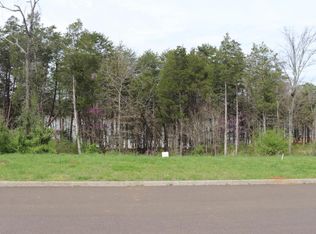 Cardinal Way, Vonore, TN 37885