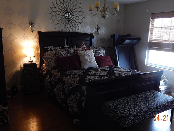 4th image of 455 Antietam Blvd
