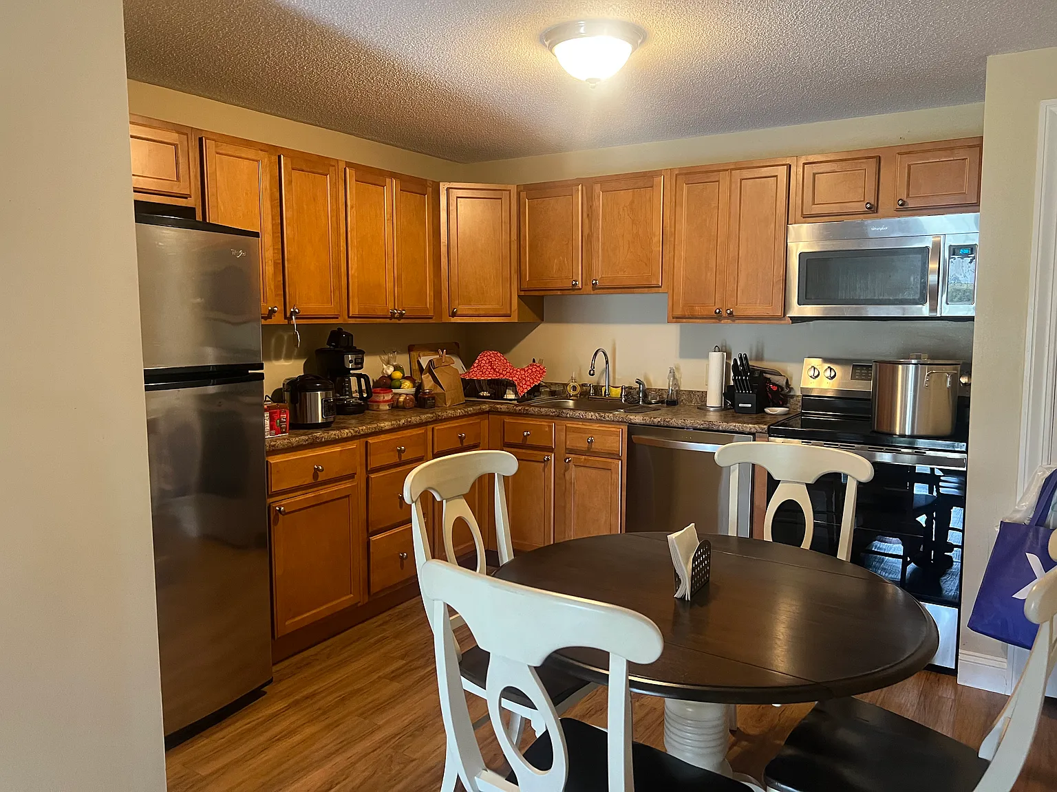 2 bed, 804 sqft, $2,250 — Photo 4