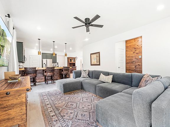 5th image of 15319 Mountain Plover Place